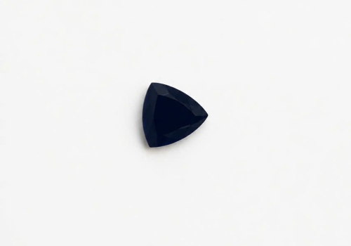 Đá Carbon Vô Định Hình Tự Nhiên 3.98 Carats