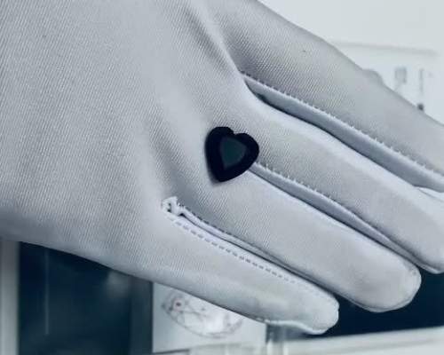 Đá Carbon Vô Định Hình Tự Nhiên 3.17 Carats